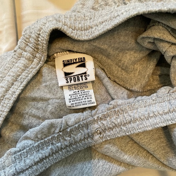 Simply For Sports Iowa Hawkeyes 🎉HP🎉 grey knit shorts size Large - Picture 5 of 6